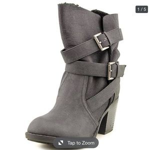 Round Toe Boots